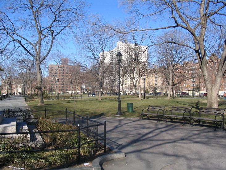Joyce Kilmer Park, The Bronx