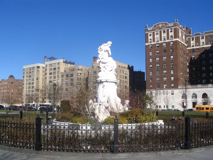 Heinrich Heine Fountain/Lorelei Fountain, Joyce Kilmer Park, The Bronx
