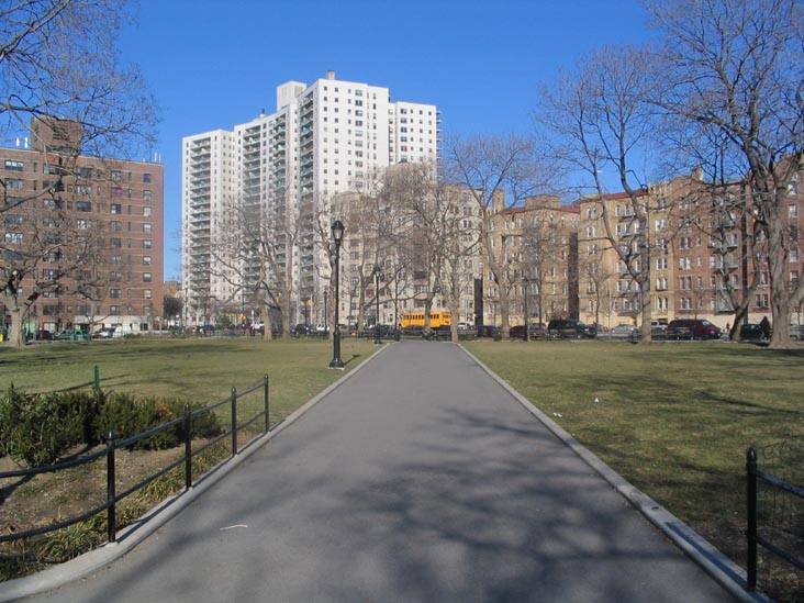 Joyce Kilmer Park, The Bronx