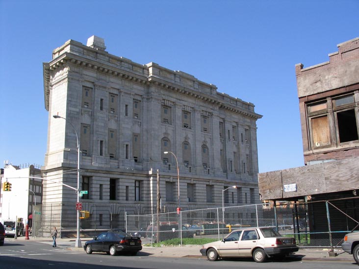 Bronx Borough Courthouse, East 161st Street, Brook Avenue and Third Avenue, Melrose, The Bronx
