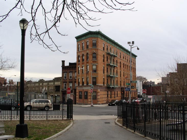 162nd Street and Courtlandt Avenue, NE Corner, Railroad Park, Melrose, The Bronx