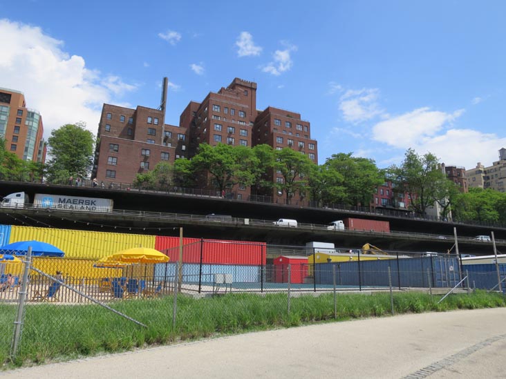 Greenway, Brooklyn Bridge Park, Brooklyn, May 30, 2014