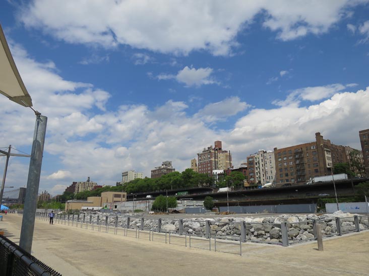 Greenway, Brooklyn Bridge Park, Brooklyn, May 30, 2014
