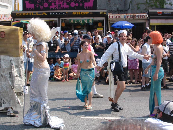 2005 Mermaid Parade, Surf Avenue, Coney Island, June 25, 2005