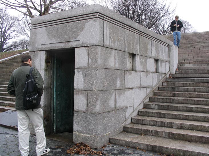 Prison Ship Martyrs Monument Crypt, Fort Greene Park, Brooklyn