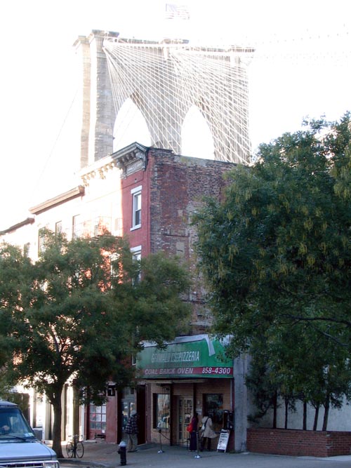 Grimaldi's, 19 Old Fulton Street, Brooklyn