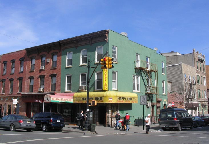 Manhattan Avenue and Kent Street, NE Corner, Greenpoint, Brooklyn, March 3, 2005
