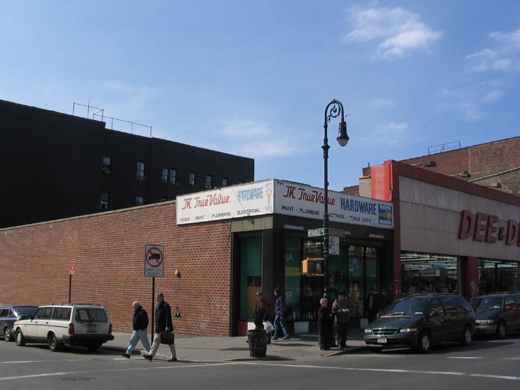 Manhattan Avenue and Meserole Avenue, NW Corner, Greenpoint, Brooklyn, March 16, 2005