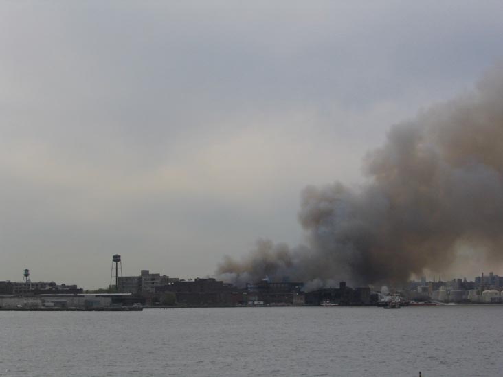 Greenpoint Terminal Market Fire From FDR, Manhattan, 9:09 a.m., May 2, 2006