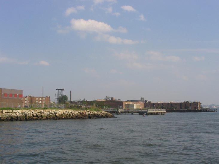 Pier 39, Red Hook, Brooklyn