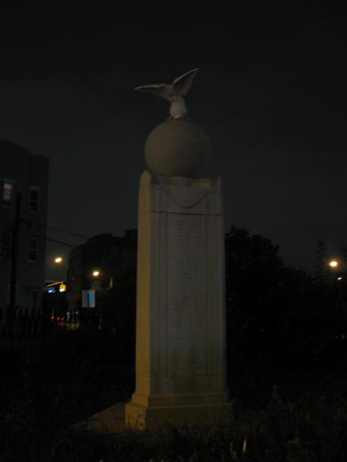Memorial Gore, Williamsburg, Brooklyn, August 13, 2011