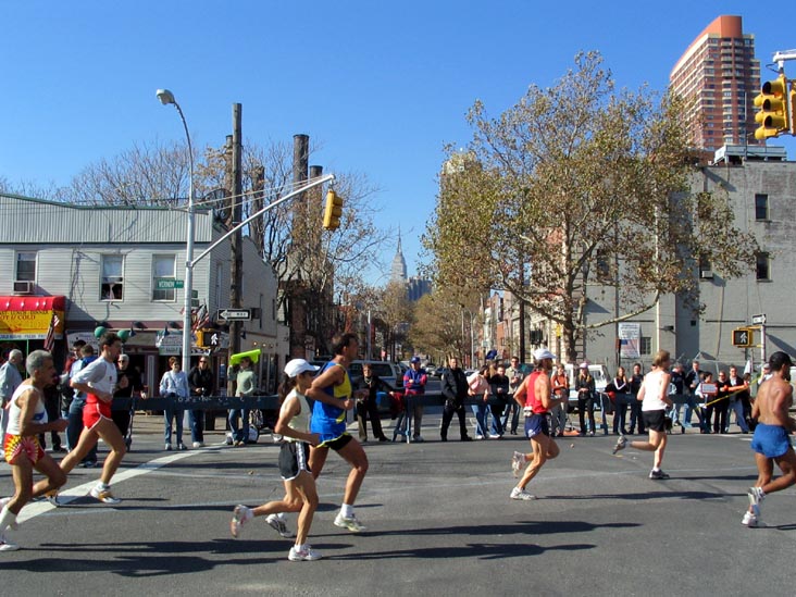 New York City Marathon, Vernon Boulevard and 50th Avenue, Hunters Point, Long Island City, Queens, November 7, 2004