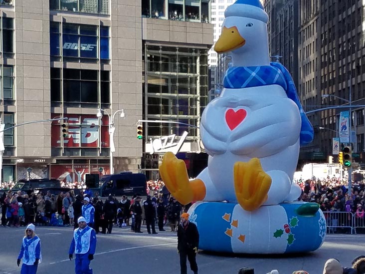 The Aflac Duck, Macy's Thanksgiving Day Parade, Columbus Circle, Midtown Manhattan, November 23, 2017