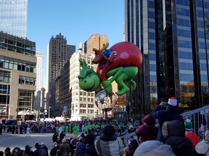 Grinch, Macy's Thanksgiving Day Parade, Columbus Circle, Midtown Manhattan, November 23, 2017