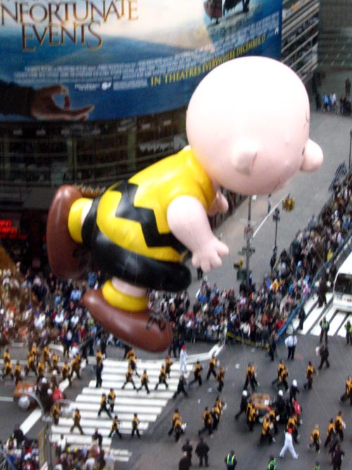 Charlie Brown Balloon, Macy's Thanksgiving Day Parade, Times Square, Midtown Manhattan, November 25, 2004