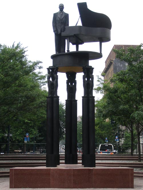 Duke Ellington Statue, Duke Ellington Circle (Frawley Circle), Fifth Avenue and 110th Street, Manhattan