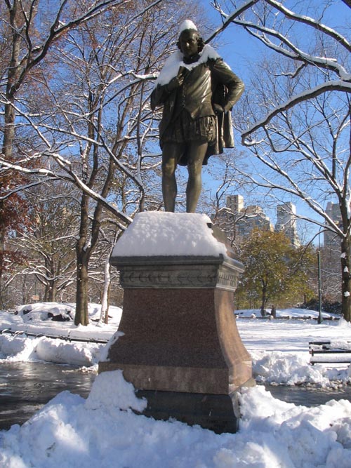 Shakespeare Statue, The Mall, Central Park, Manhattan, December 9, 2005