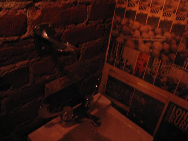 Employees Must Wash Hands, Zucco: Le French Diner, 188 Orchard Street, Lower East Side, Manhattan, February 8, 2009