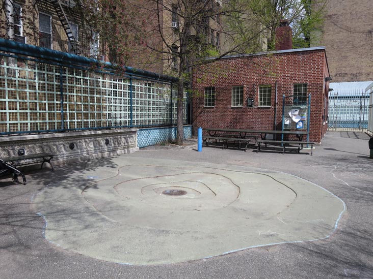Vesuvio Playground, SoHo, Manhattan, April 23, 2014