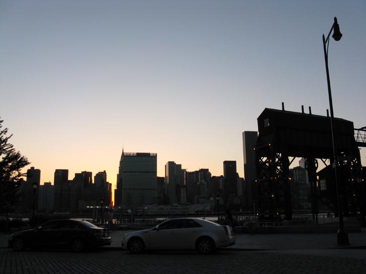 Post-Manhattanhenge, Gantry Plaza State Park, Hunters Point, Long Island City, Queens, May 29, 2008, 8:17 p.m.
