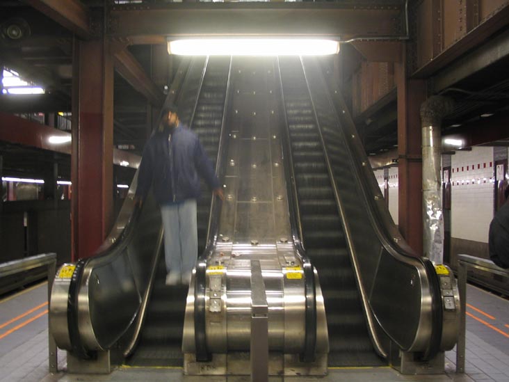 F-B-D Platform, 34th Street-Herald Square Subway Station, Midtown Manhattan, December 17, 2005