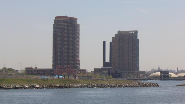 Hunters Point, Long Island City, Queens From Peter Detmold Park, Midtown Manhattan