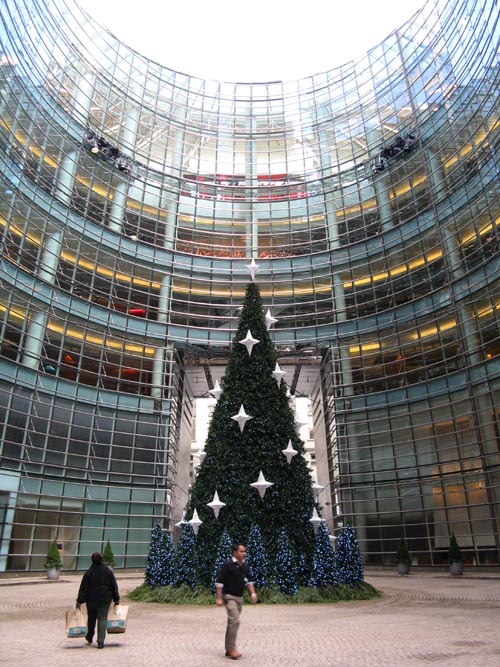 Bloomberg Tower/One Beacon Court, 731 Lexington Avenue Between East 58th and 59th Streets, Midtown Manhattan, December 1, 2008