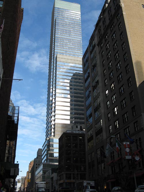 Bloomberg Tower/One Beacon Court, From Lexington Avenue Between 56th and 57th Streets, Midtown Manhattan