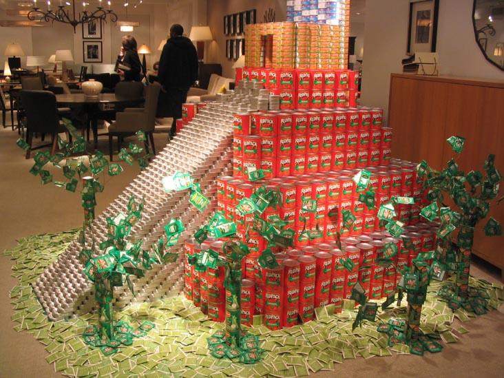 Gilsanz Murray Steficek's "YucaCAN Mayan Temple" Entry, Canstruction 2005