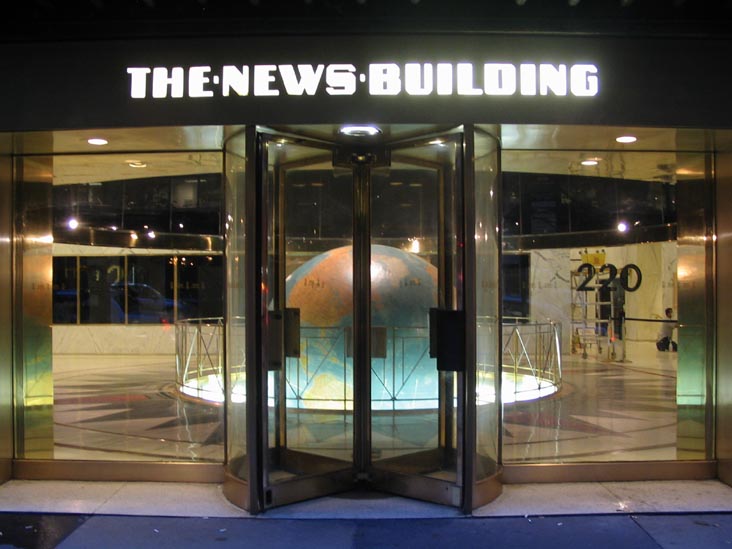 Daily News Building, 220 East 42nd Street, Midtown Manhattan
