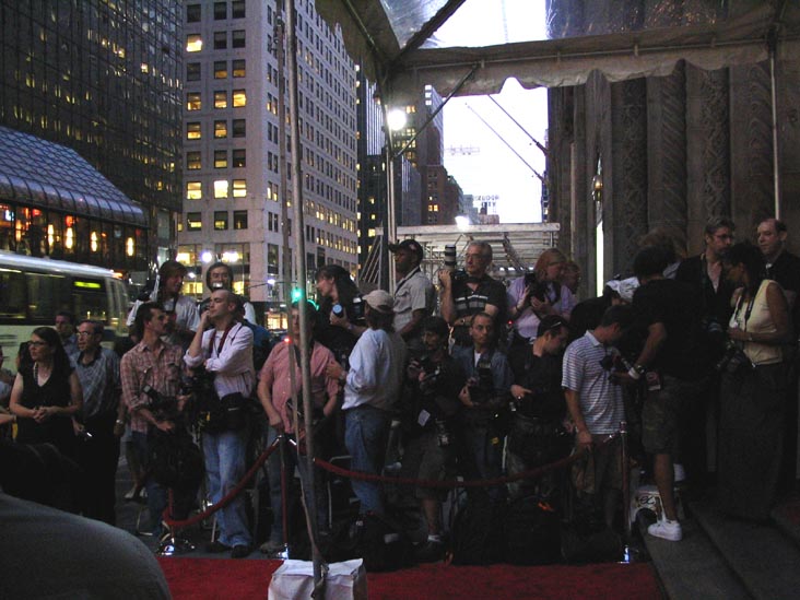 Paparazzi, Red Carpet Outside the New Yorkers for Children Annual Benefit Gala at Cipriani, 110 East 42nd Street, Midtown Manhattan, September 22, 2005