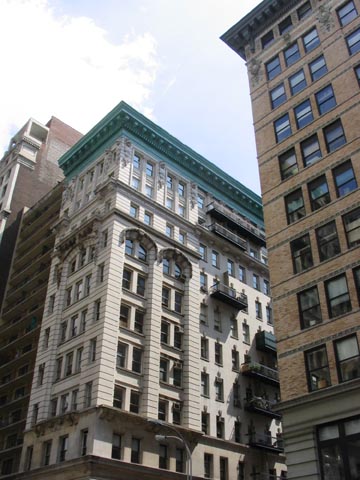 East Side Of Fifth Avenue at 15th Street, Manhattan