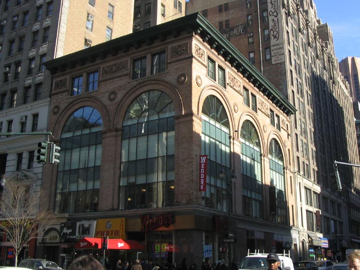 33rd Street and Fifth Avenue, NE Corner, Midtown Manhattan