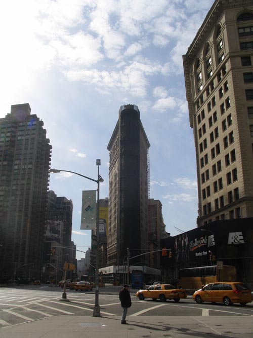 Flatiron Building From 24th Street and Broadway, Midtown Manhattan, January 28, 2006