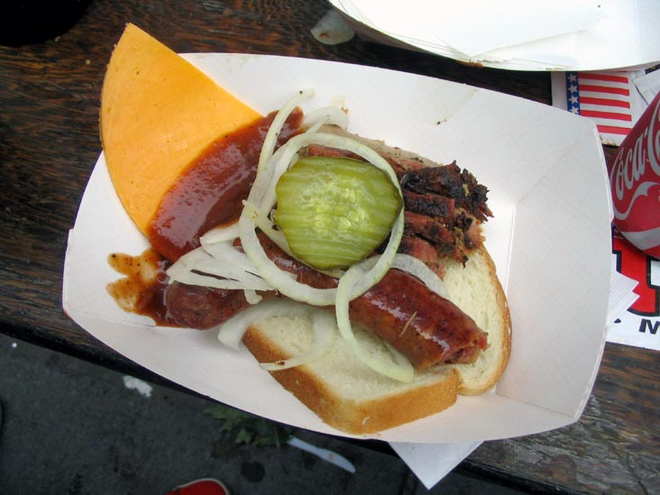 Beef Brisket & Sausage & Pickles & Onions, Southside Market & BBQ, 5th Annual Big Apple Barbecue Block Party, Madison Square Park, Midtown Manhattan, June 10, 2007