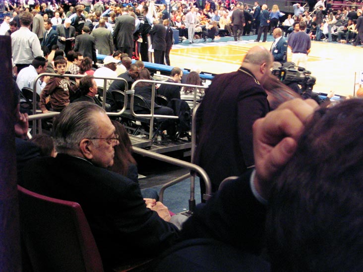Donnie Walsh, New York Knicks vs. Charlotte Bobcats, Madison Square Garden, Midtown Manhattan, April 9, 2008