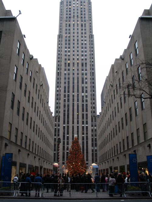Rockefeller Center Christmas Tree, Rockefeller Center, Midtown Manhattan, January 2, 2006