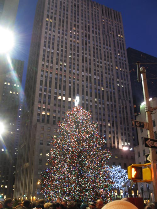 Rockefeller Center Christmas Tree, Rockefeller Center, Midtown Manhattan, December 10, 2011