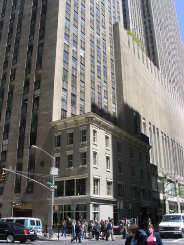 Hurley's Holdout, 49th Street and Sixth Avenue, NE Corner, Rockefeller Center, Midtown Manhattan