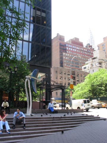 Dag Hammarskjöld Plaza, Midtown Manhattan