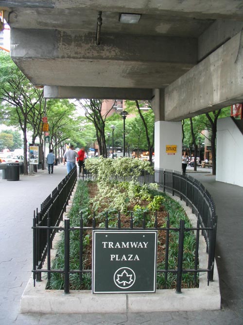 Tramway Plaza, 59th Street and Second Avenue, Upper East Side, Manhattan