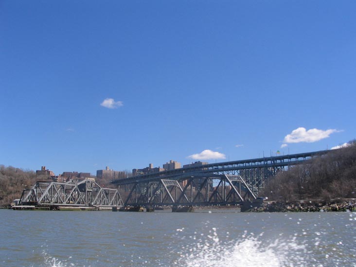 Spuyten Duyvil Swing Bridge, Harlem River, Upper Manhattan