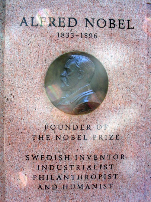 Alfred Nobel Monument, American Museum of Natural History, Upper West Side, Manhattan, October 8, 2004