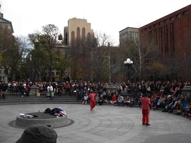 Fountain, Washington Square Park, Greenwich Village, Manhattan, November 26, 2011