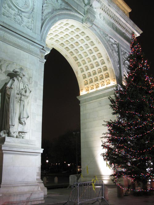 Washington Arch, Washington Square Park, Greenwich Village, Manhattan, December 9, 2011