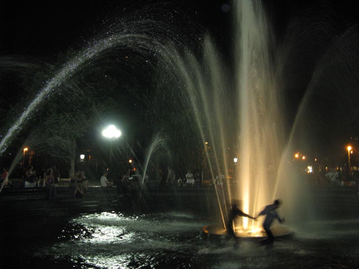 Fountain, Washington Square Park, Greenwich Village, Manhattan, July 6, 2009