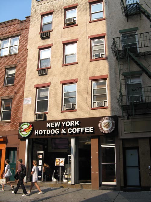 New York Hotdog & Coffee, 45 Bleecker Street, West Village, Manhattan