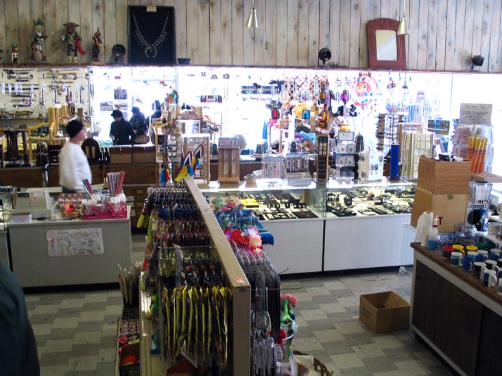 TomTom Shop, 175 Canada Street, Lake New York