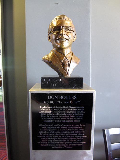 Don Bolles Bust, The Clarendon Hotel, 401 West Clarendon Avenue, Phoenix, Arizona