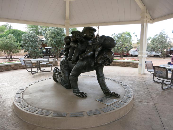 Bil Keane Statue, McCormick-Stillman Railroad Park, 7301 East Indian Bend Road, Scottsdale, Arizona, December 20, 2014